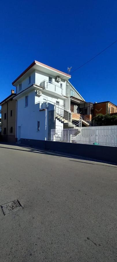 Moon Villa Pignataro Maggiore Luaran gambar